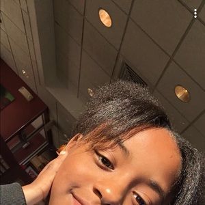 Meet your Posher, Bridgette